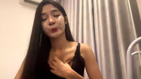 rubycrumbell online show from 05/18/26, 08:42
