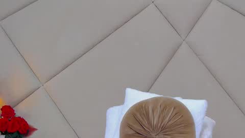 Snapshot of rubyluxee chatting on 02/12/25, 12:22 Ruby Luxe online show from 02/12/25, 12:22