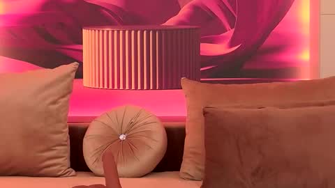 Snapshot of rubyluxee chatting on 11/09/25, 06:44 Ruby Luxe online show from 11/09/25, 06:44