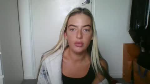 Snapshot of rubyredxxxoxxx chatting on 12/08/24, 01:25 rubyredxxxoxxx online show from 12/08/24, 01:25