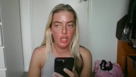 Snapshot of rubyredxxxoxxx chatting on 12/26/24, 01:32 rubyredxxxoxxx online show from 12/26/24, 01:32