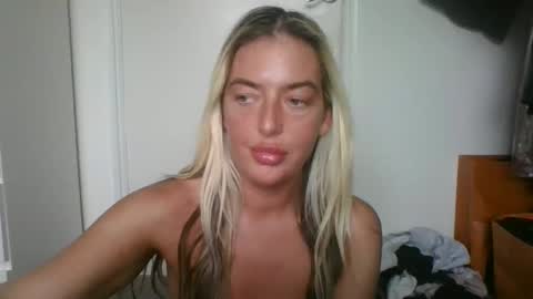 Snapshot of rubyredxxxoxxx chatting on 02/08/25, 11:22 rubyredxxxoxxx online show from 02/08/25, 11:22