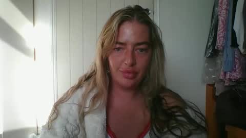 Snapshot of rubyredxxxoxxx chatting on 05/24/26, 06:07 rubyredxxxoxxx online show from 05/24/26, 06:07