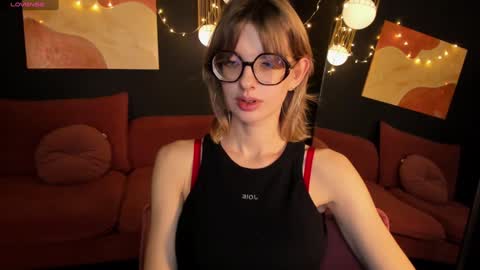 Snapshot of rubytwinkle chatting on 01/16/25, 08:46 Ruby online show from 01/16/25, 08:46