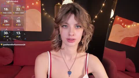 Snapshot of rubytwinkle chatting on 02/05/25, 09:07 Ruby online show from 02/05/25, 09:07