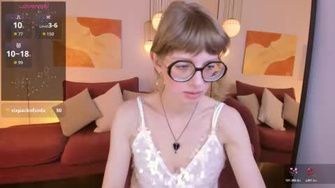 Snapshot of rubytwinkle chatting on 10/24/25, 08:49 Ruby online show from 10/24/25, 08:49