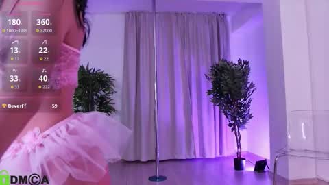 Snapshot of rubyvibex chatting on 11/20/25, 07:52 rubyvibex online show from 11/20/25, 07:52