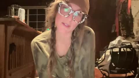 rubywavesback online show from 12/17/25, 05:02