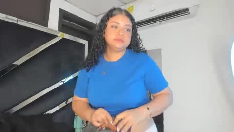 Snapshot of rubyxht chatting on 10/01/25, 12:44 rubyxht online show from 10/01/25, 12:44