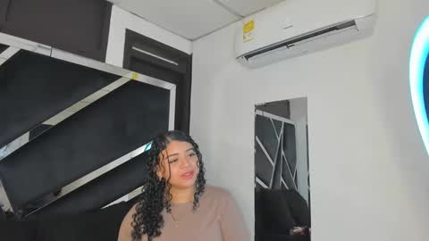 Snapshot of rubyxht chatting on 10/09/25, 12:47 rubyxht online show from 10/09/25, 12:47