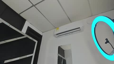 Snapshot of rubyxht chatting on 11/29/25, 02:09 rubyxht online show from 11/29/25, 02:09