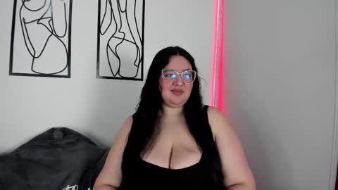 Snapshot of rubyy_24 chatting on 10/15/25, 07:25 I am Ruby online show from 10/15/25, 07:25