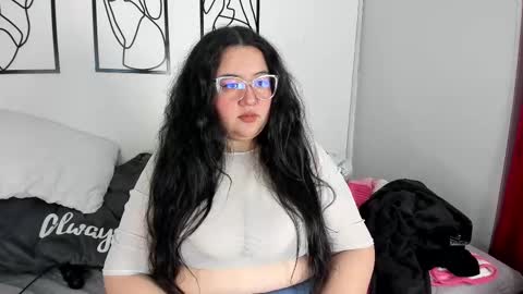 Snapshot of rubyy_24 chatting on 10/21/25, 07:14 I am Ruby online show from 10/21/25, 07:14