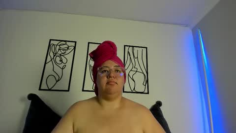 Snapshot of rubyy_24 chatting on 11/22/25, 07:13 I am Ruby online show from 11/22/25, 07:13