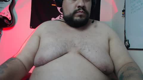 Snapshot of rudebearboy_ chatting on 10/18/25, 03:42 Bear online show from 10/18/25, 03:42