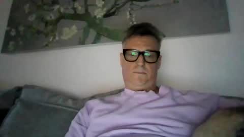 Snapshot of rudeski chatting on 02/17/25, 04:59 rudeski online show from 02/17/25, 04:59