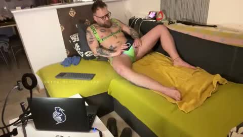 Snapshot of rudolf93627 chatting on 02/05/26, 01:32 rudolf93627 online show from 02/05/26, 01:32