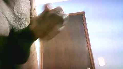 Snapshot of rudydevasso757 chatting on 01/03/25, 12:00 rudydevasso757 online show from 01/03/25, 12:00