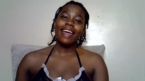 Snapshot of ruechee68 chatting on 08/06/26, 03:30 ruechee68 online show from 08/06/26, 03:30