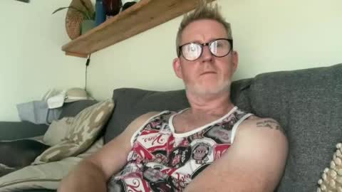 Snapshot of ruedog72 chatting on 07/08/26, 07:29 ruedog72 online show from 07/08/26, 07:29