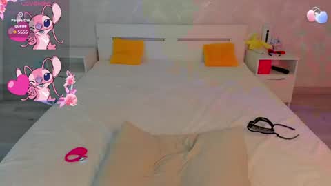 Liya online show from 04/20/26, 12:13