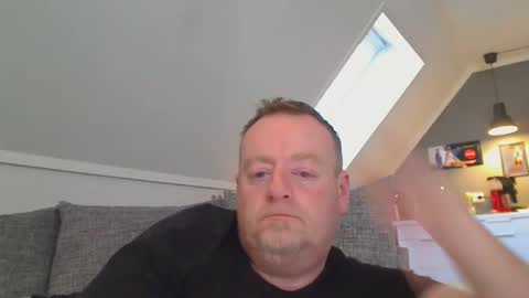 Snapshot of runepetter chatting on 11/13/25, 09:19 bignorwegian online show from 11/13/25, 09:19