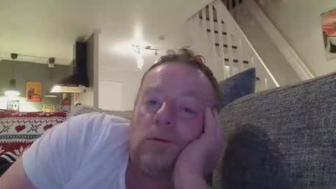 Snapshot of runepetter chatting on 12/20/25, 08:27 bignorwegian online show from 12/20/25, 08:27