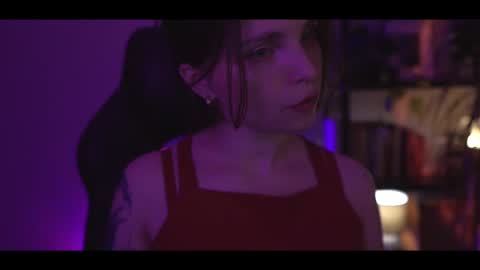 Snapshot of running_with_the_wolves chatting on 02/14/25, 10:58 Elena online show from 02/14/25, 10:58