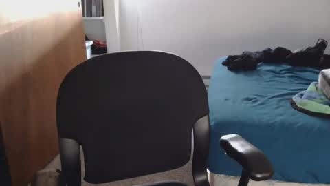 runny_eggs online show from 05/15/26, 01:07