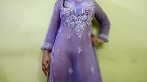 Rupali online show from 10/17/25, 04:26