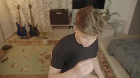 rusbradpitt online show from 12/22/25, 02:14