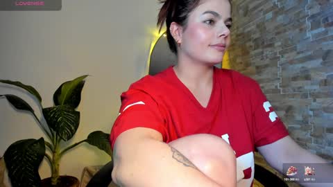 Lorenn online show from 12/26/24, 02:44