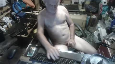 Russtenail21 online show from 09/13/25, 10:42