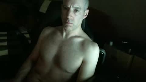 rustic_cuse_777 online show from 12/01/25, 09:53