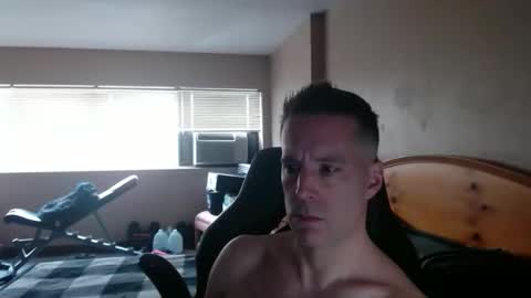 rustic_cuse_777 online show from 02/11/26, 06:57