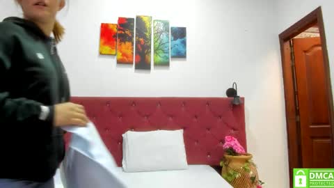 Ruth online show from 12/21/25, 01:18