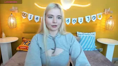 Snapshot of ruthbryant chatting on 09/28/25, 01:16 ruthbryant online show from 09/28/25, 01:16