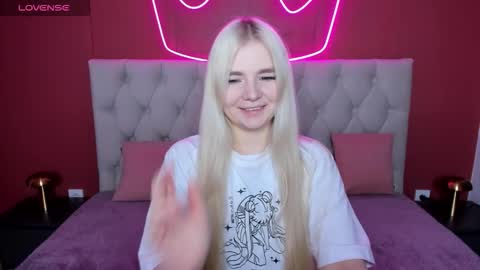 Snapshot of ruthbryant chatting on 09/30/25, 08:30 ruthbryant online show from 09/30/25, 08:30