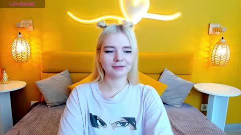 Snapshot of ruthbryant chatting on 10/11/25, 01:38 ruthbryant online show from 10/11/25, 01:38