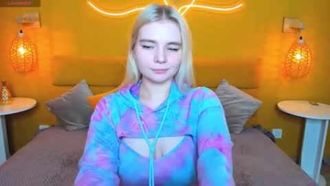 Snapshot of ruthbryant chatting on 11/09/25, 12:53 ruthbryant online show from 11/09/25, 12:53