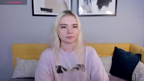 Snapshot of ruthbryant chatting on 11/14/25, 01:26 ruthbryant online show from 11/14/25, 01:26