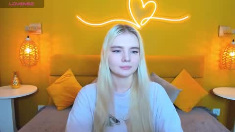 Snapshot of ruthbryant chatting on 11/15/25, 12:41 ruthbryant online show from 11/15/25, 12:41