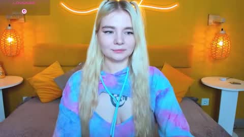 Snapshot of ruthbryant chatting on 11/22/25, 12:31 ruthbryant online show from 11/22/25, 12:31