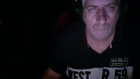 Snapshot of ruudok chatting on 10/04/25, 01:03 ruudok online show from 10/04/25, 01:03