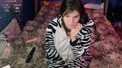 Ruyjin online show from 12/19/24, 04:02