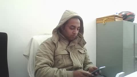 Snapshot of rwb17 chatting on 01/11/25, 09:36 rwb17 online show from 01/11/25, 09:36
