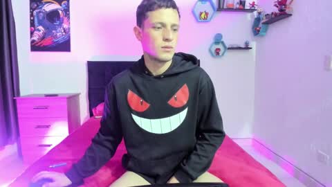 Snapshot of ryan15_ chatting on 01/30/25, 11:33 Ryan 15 online show from 01/30/25, 11:33