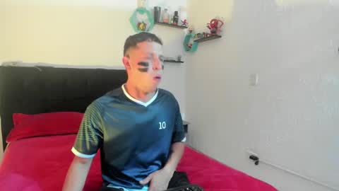 Snapshot of ryan15_ chatting on 02/05/25, 10:51 Ryan 15 online show from 02/05/25, 10:51