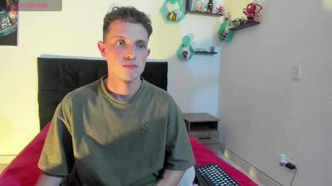 Snapshot of ryan15_ chatting on 02/10/25, 02:19 Ryan 15 online show from 02/10/25, 02:19