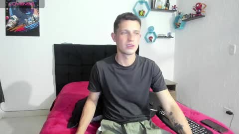 Snapshot of ryan15_ chatting on 02/10/25, 12:08 Ryan 15 online show from 02/10/25, 12:08